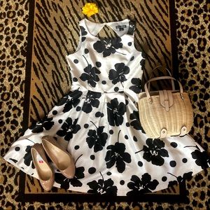 EUC Jessica Howard floral dress 👗